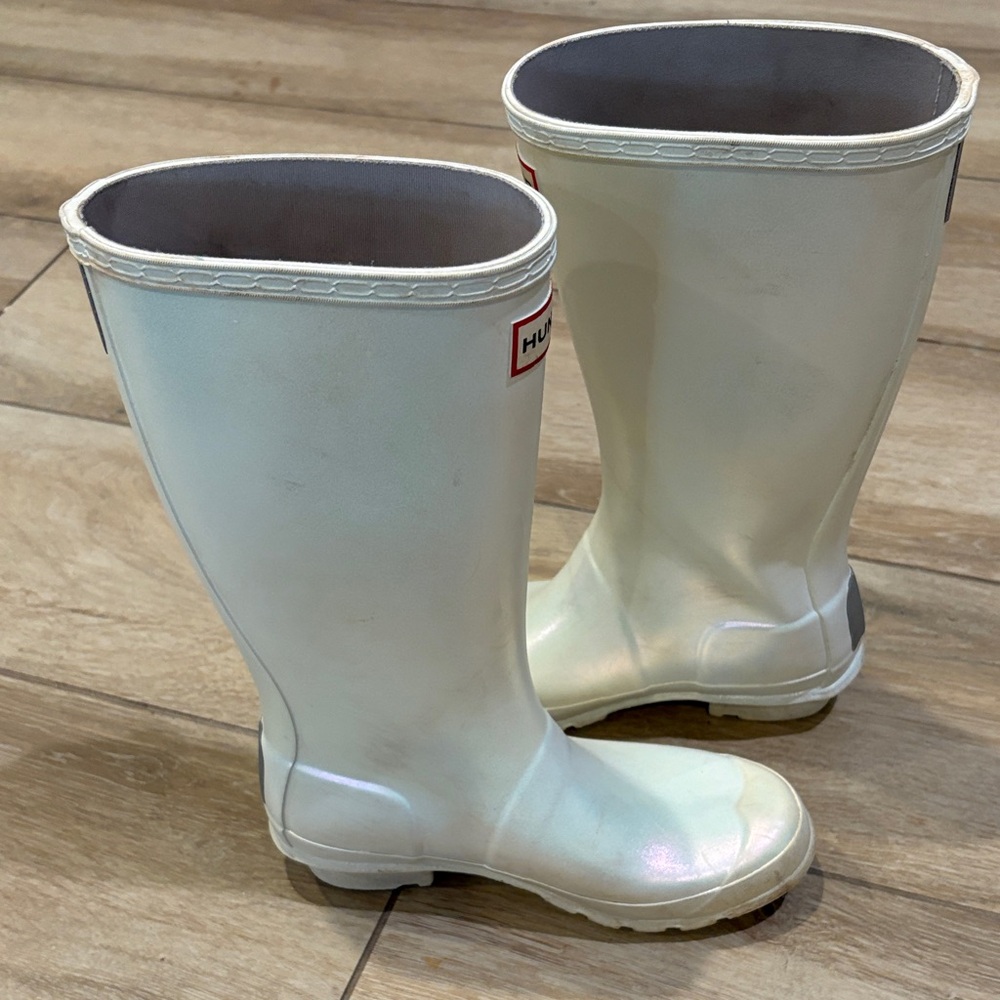 Hunter Ivory Glossy Boots - Picture 5 of 7